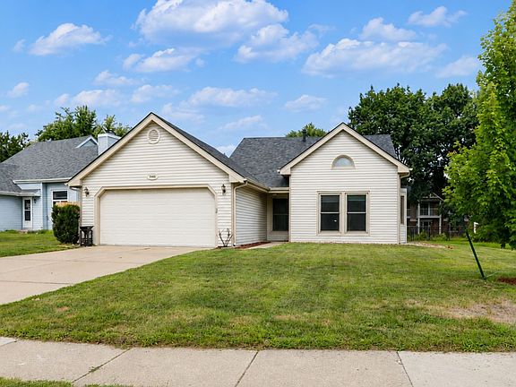 2nd image of 5945 Village Cir