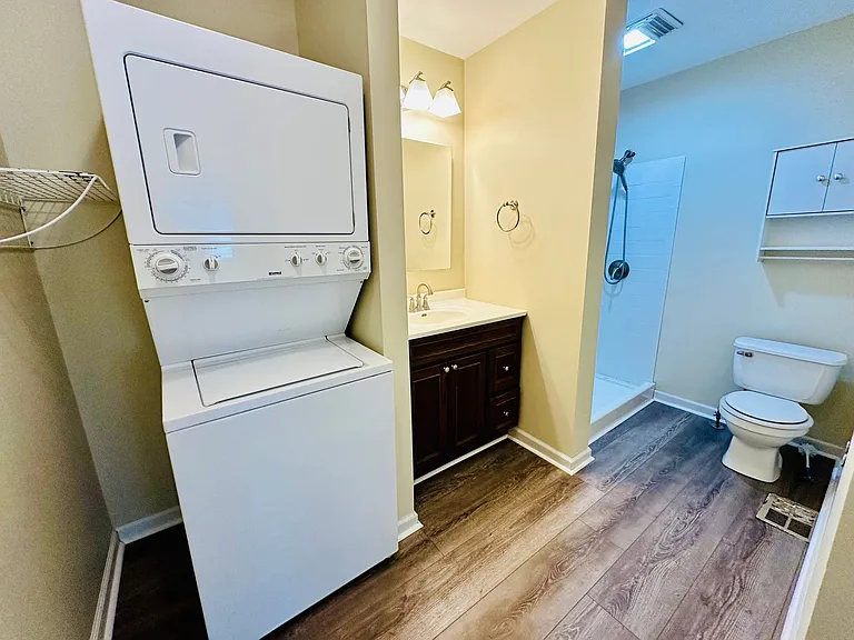 710 Latimer Ave — Photo 16