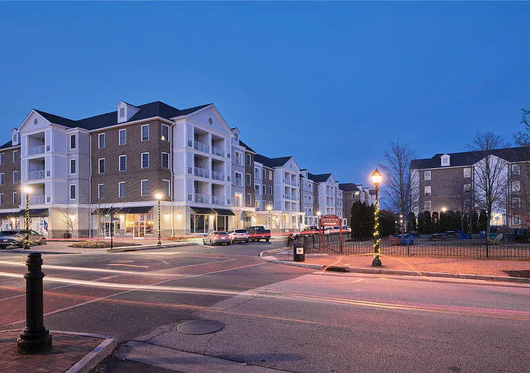 Pearl Pointe Apartments — Photo 53