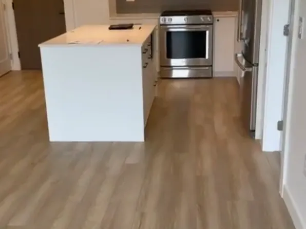 2724 Montrose Ave #412, Abbotsford, BC V2S 0N4