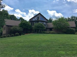 4695 Dickson Dr NE, Georgetown, IN 47122