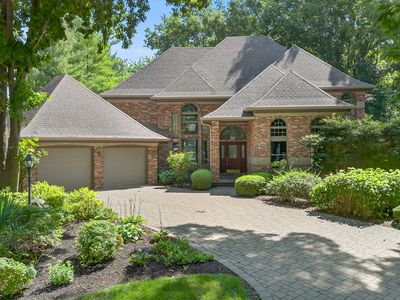 2304 N Kensington Way, Muncie, IN, 47304