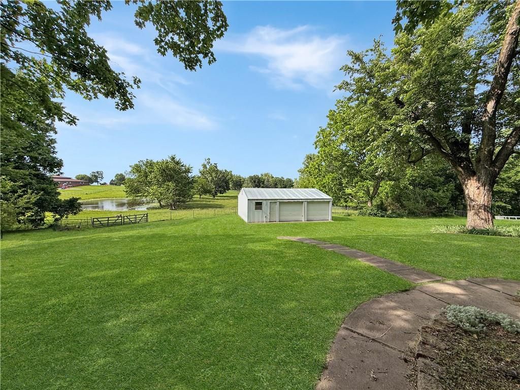 504 W 22nd St, Higginsville, MO - View 3