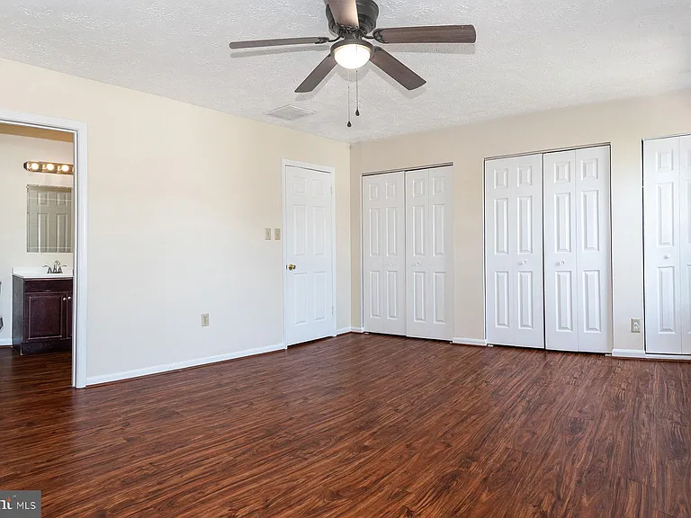 2406 Rosecroft Ct — Photo 13