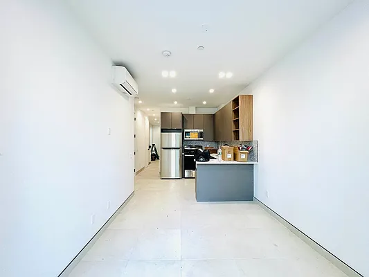 Rented by GROOME REALTY LLC | media 3