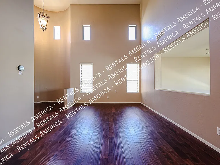 16869 S 30th Ave — Photo 8