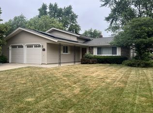 107 Andrew Ln, Schaumburg, IL 60193