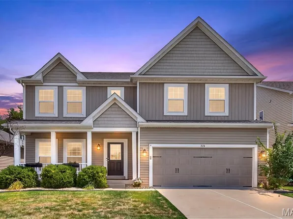 326 Country Trail Dr, Lake Saint Louis, MO 63367