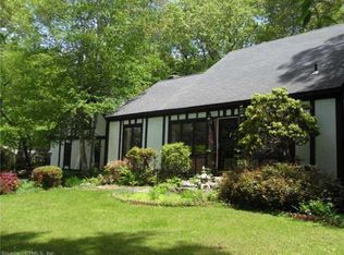 47 Rowland Rd, Old Lyme, CT 06371