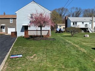 39 Vivian Ave, Cumberland, RI 02864