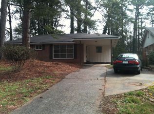 2812 Delowe Dr, East Pt, GA 30344