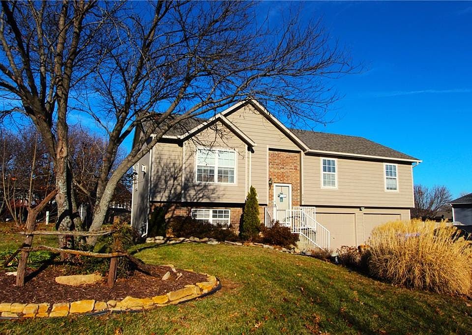 1st image of 600 Hidden Valley Dr