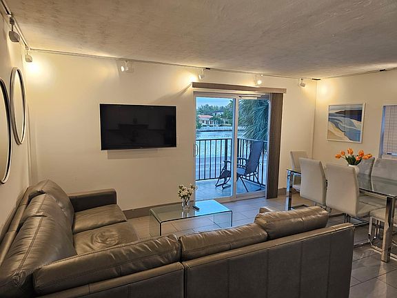 3rd image of 3605 Indian Creek Dr APT 203
