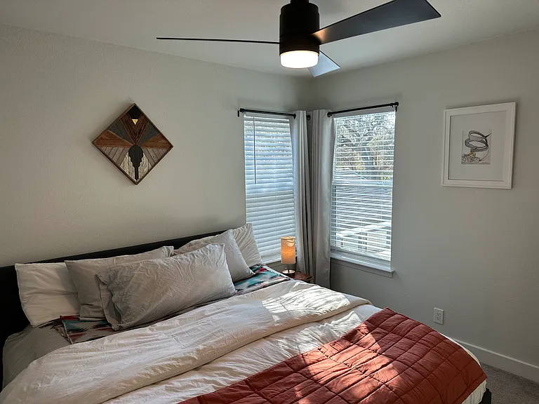1308 Matthews Ln #B — Photo 29