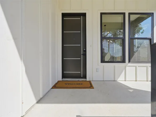 22008 Plockton Dr, Spicewood, TX 78669
