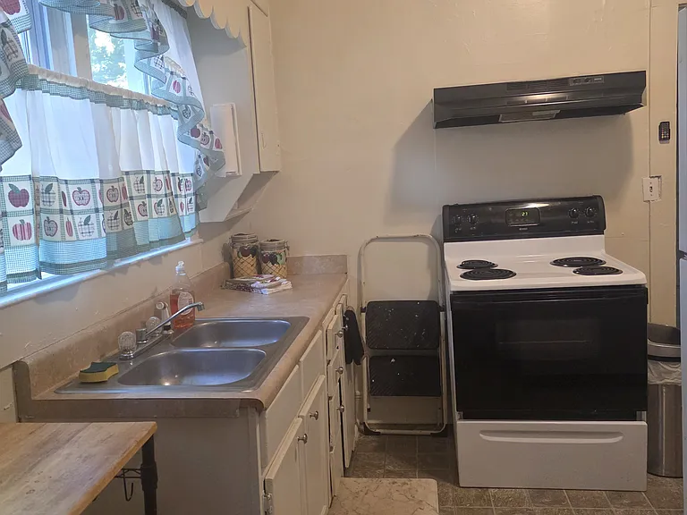 2316 Santee Ave — Photo 5