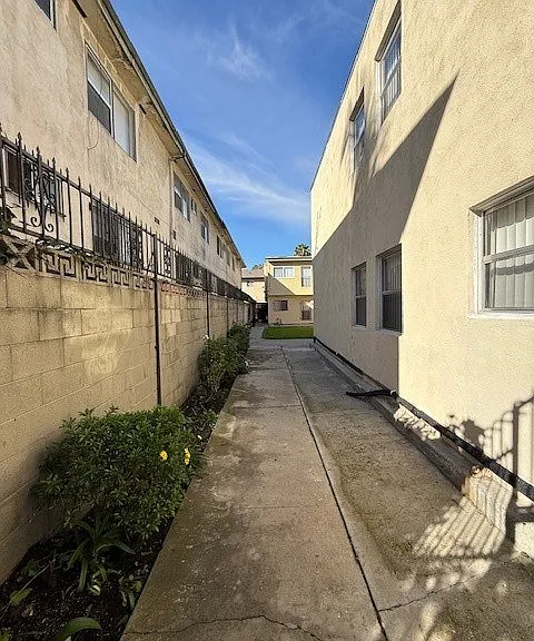 3877 Coco Ave — Photo 7