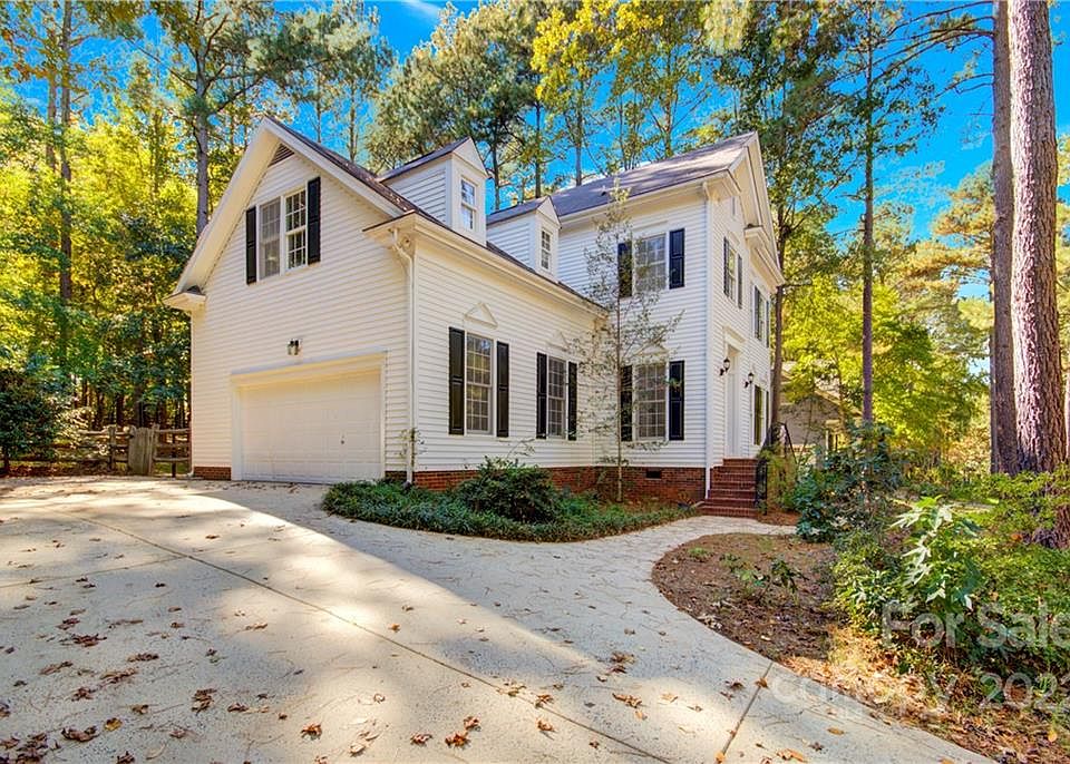 1st image of 105 Wildiris Dr