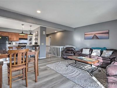 252 Walkers Cay Dr, Osage Beach, MO, 65065