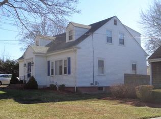 148 Bay View Ave, Bristol, RI 02809