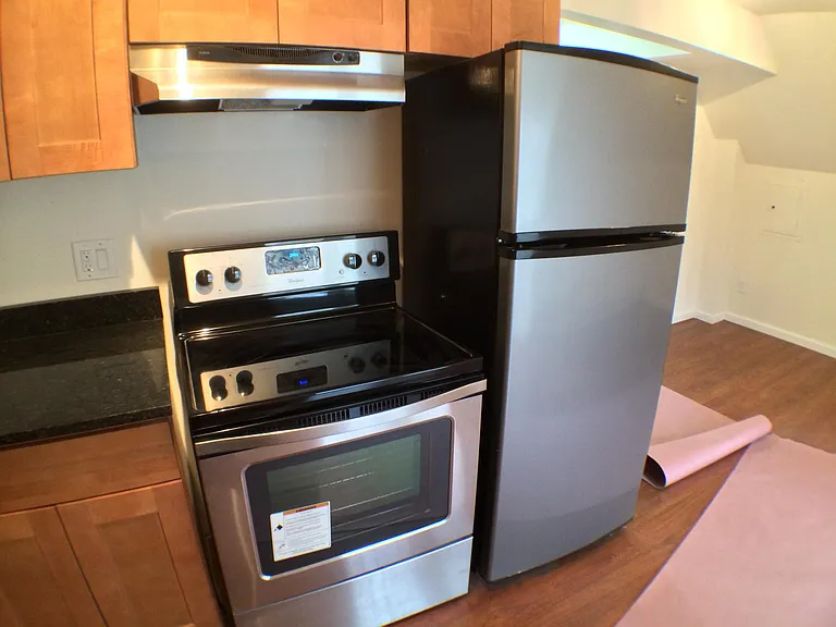 5647 Hampton St #3 — Photo 12