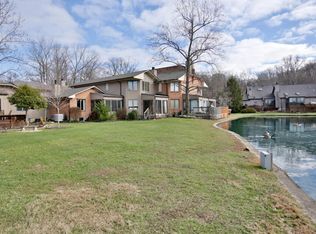 5556 Forest Lake Dr, Prospect, KY 40059
