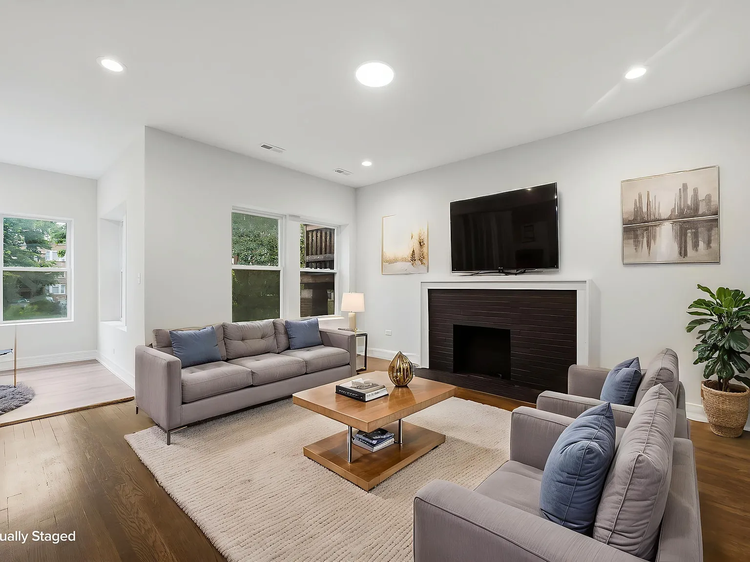 3 bed, 1597 sqft, $2,250 — Photo 4