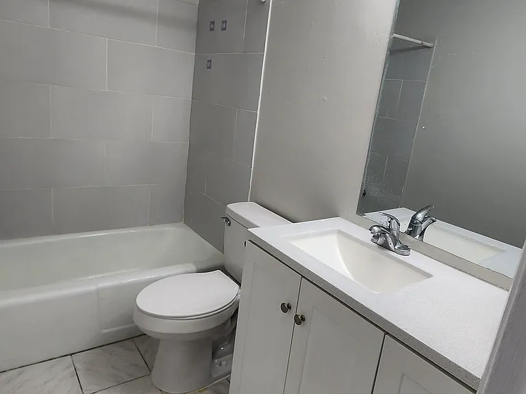 2738 Grand Cayman St #3 — Photo 3