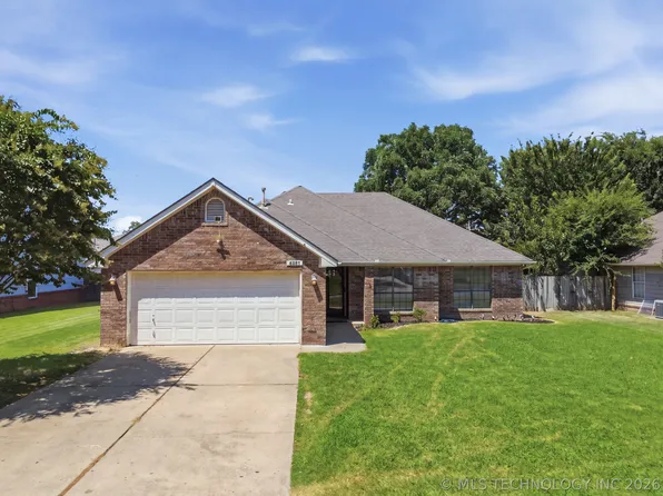 8809 E 95th St, Tulsa, OK 74133