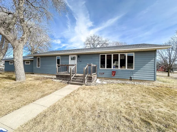 306 Sherwood Ave SW, De Smet, SD 57231