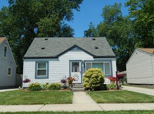 6130 Hazel St, Taylor, MI 48180