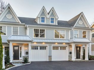 301 Davis Ave #C, Greenwich, CT 06830