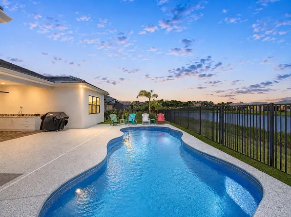 12241 SW Saltwater Drive, Port St Lucie, FL 34987