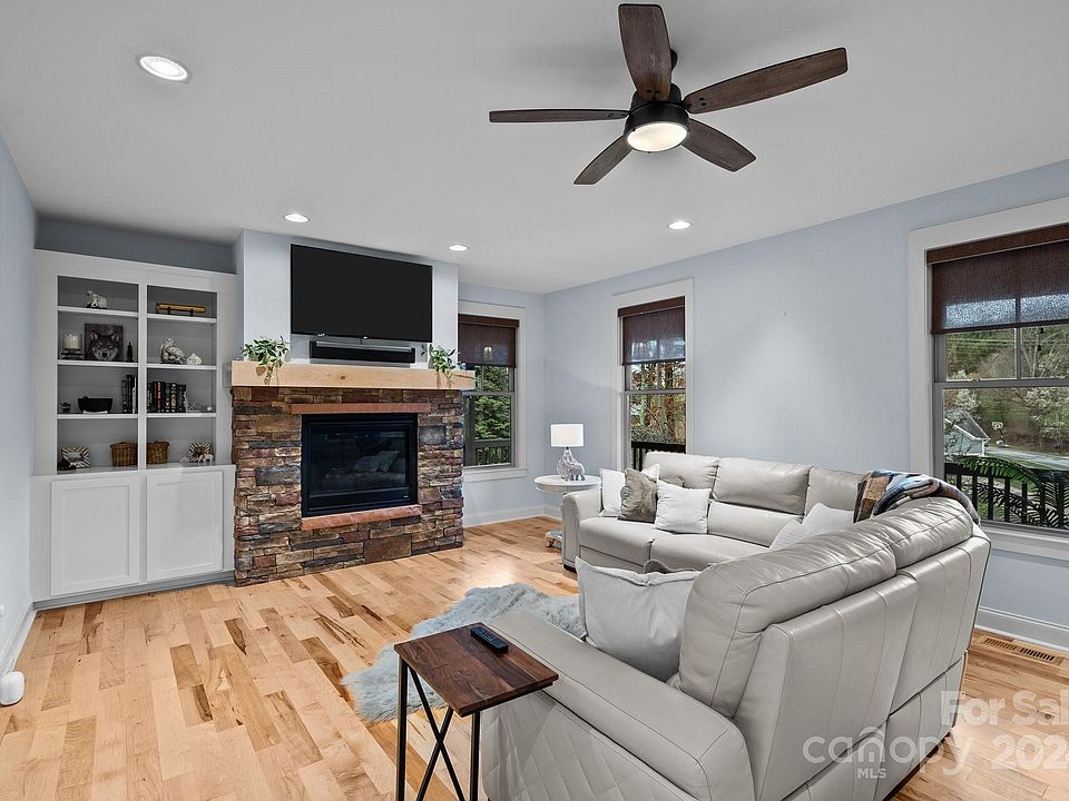 210 Barnrock Dr Mills River NC Zillow