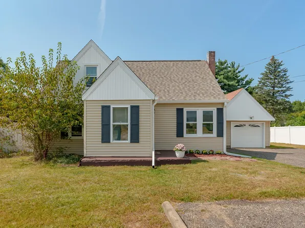 10032 Portage Rd, Portage, MI 49002