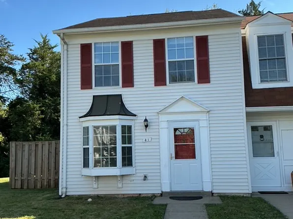 41 Quincy Ct, Sterling, VA 20165