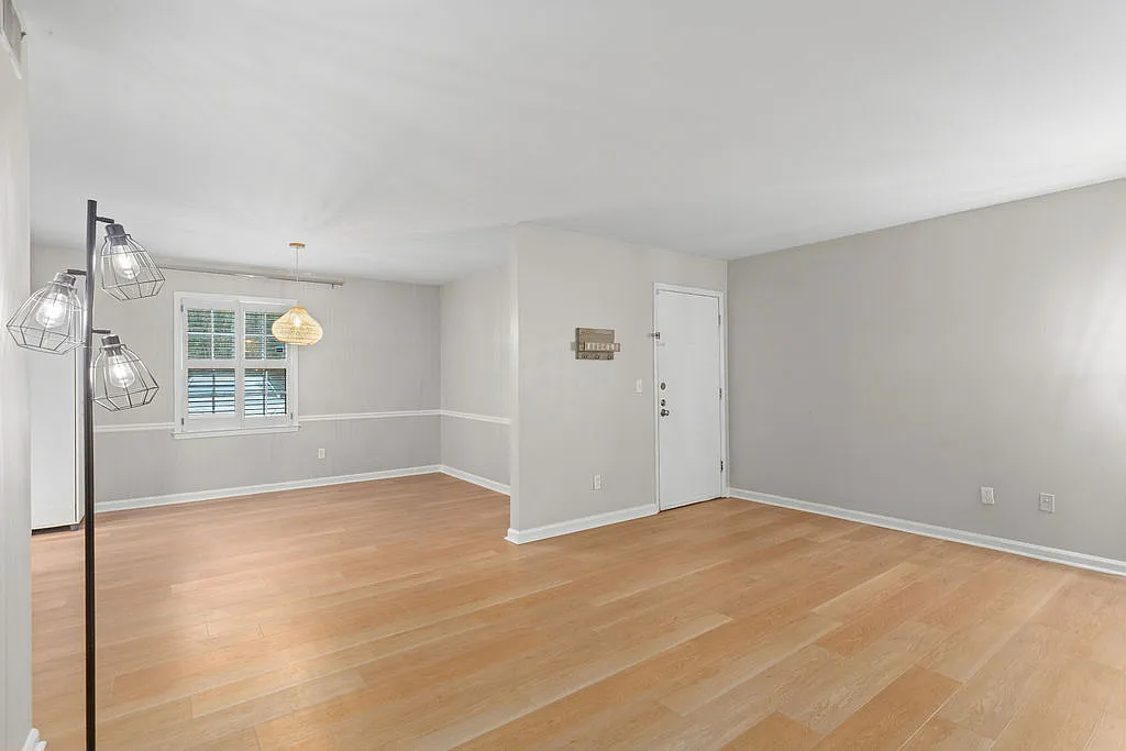 1 bed, 918 sqft, $1,850 — Photo 4
