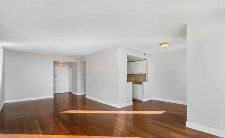 100 Old Palisade Rd #2010 — Photo 2
