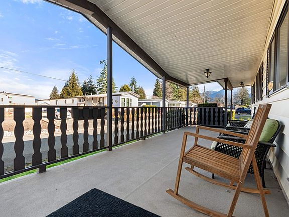 3rd image of 6338 Vedder Rd #137