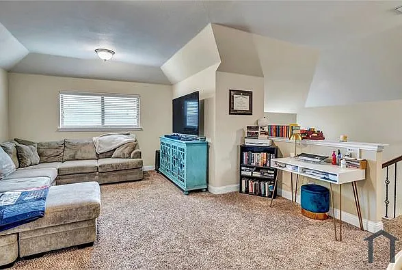3 bed, 2539 sqft, $3,021 — Photo 4