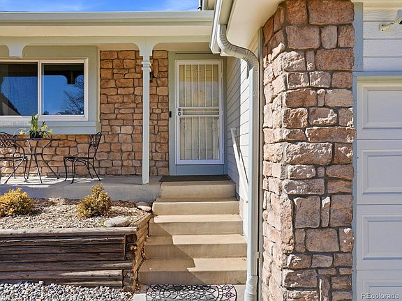 3rd image of 12143 Dahlia Drive