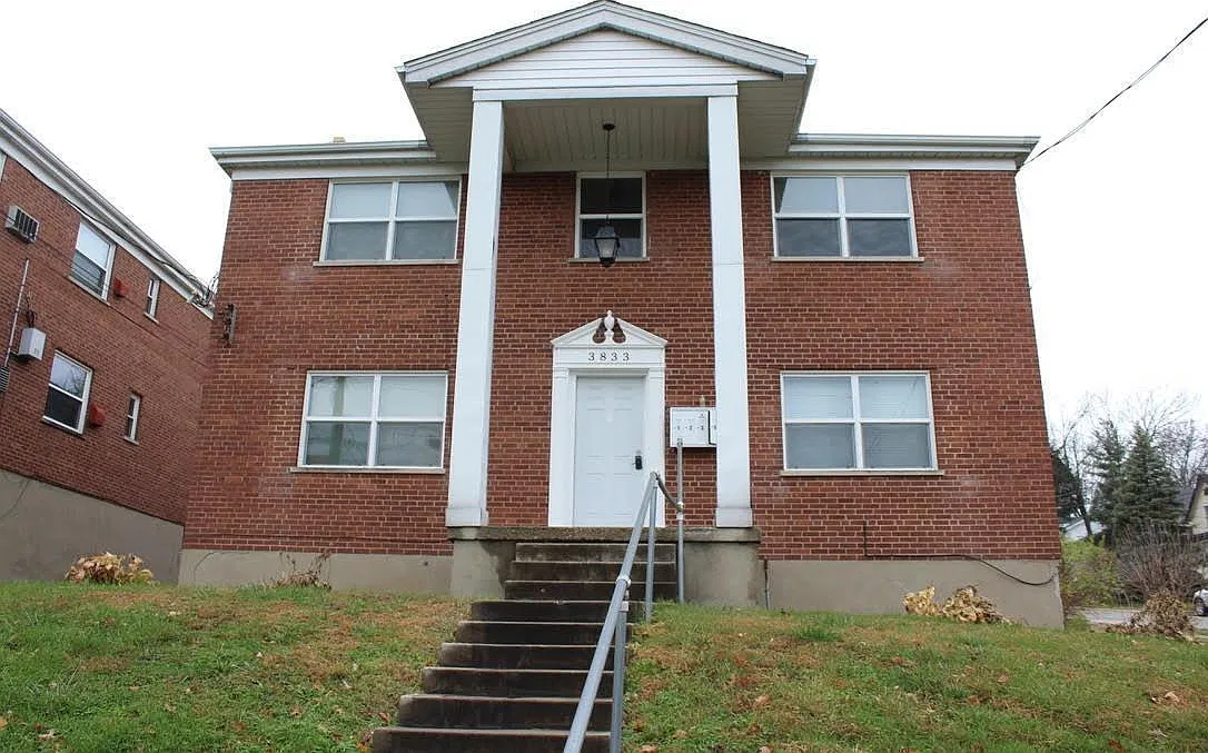 2 bed, 840 sqft, $1,050 — Photo 1