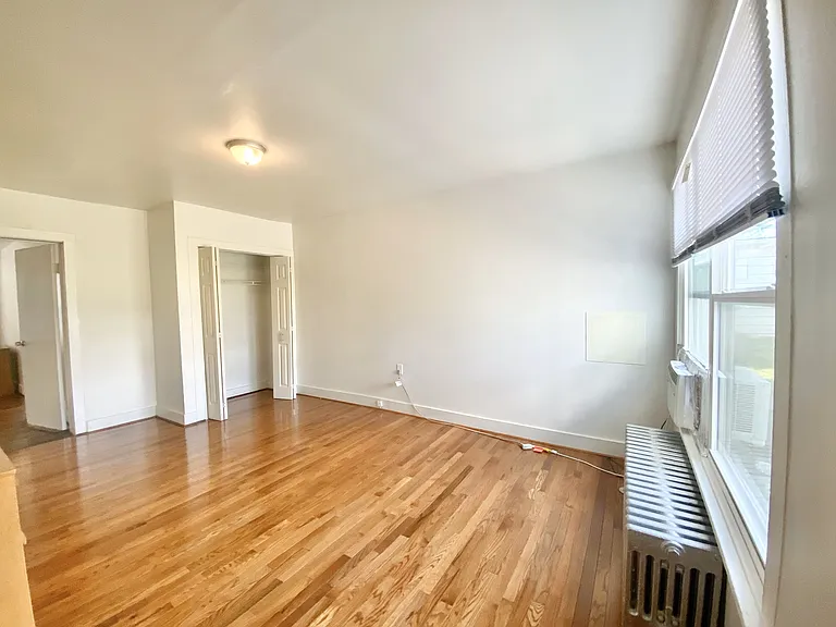 1140 Ash St #101 — Photo 3