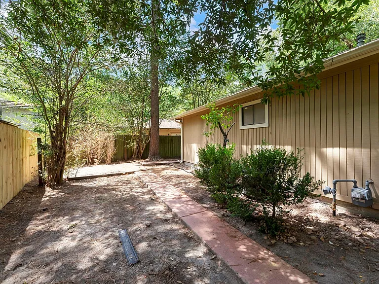 1010 E Red Cedar Cir — Photo 20