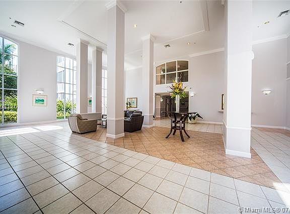 5th image of 9725 NW 52nd St APT 106