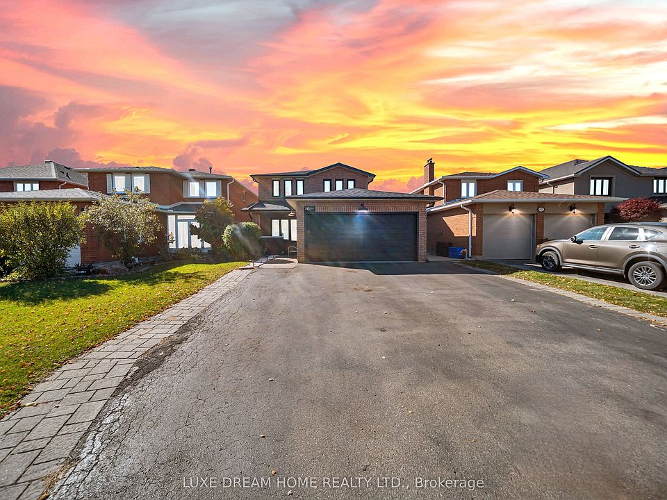 1st image of 78 Governor Cres