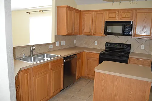 18011 Rose Hill Park Ln Photo 1