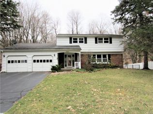 4653 Glencliffe Rd, Manlius, NY 13104