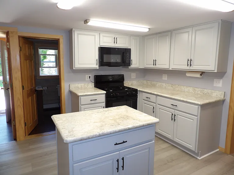 3058 Delaware Tpke — Photo 11