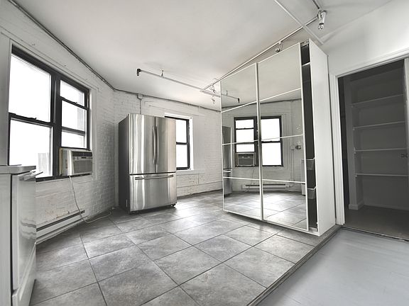 5th image of 255 Canal St Floor 6